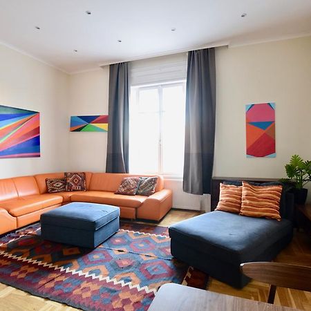 Luxury Apartment By Hi5 - Kiraly Street Suite Budapest Exterior photo